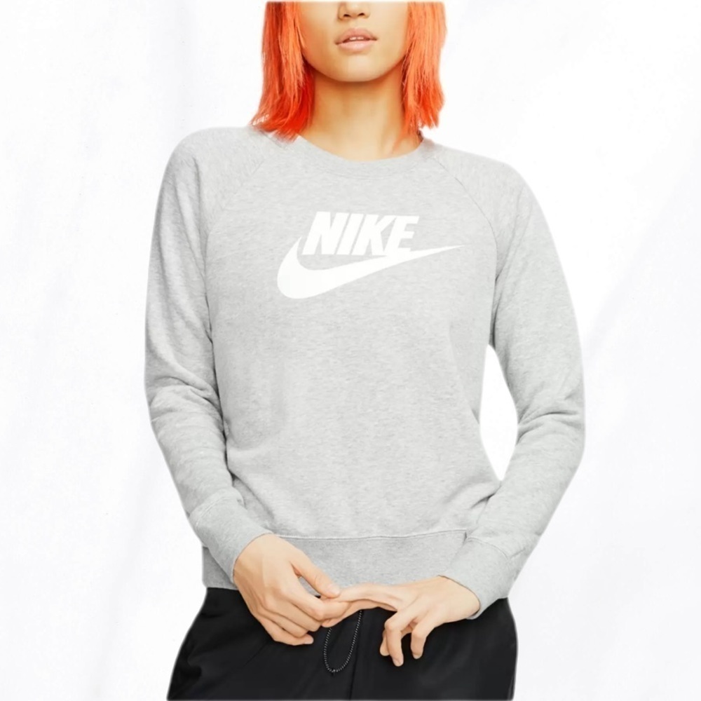 Nike Grey Fleece Essential Logo Sweatshirt NWT